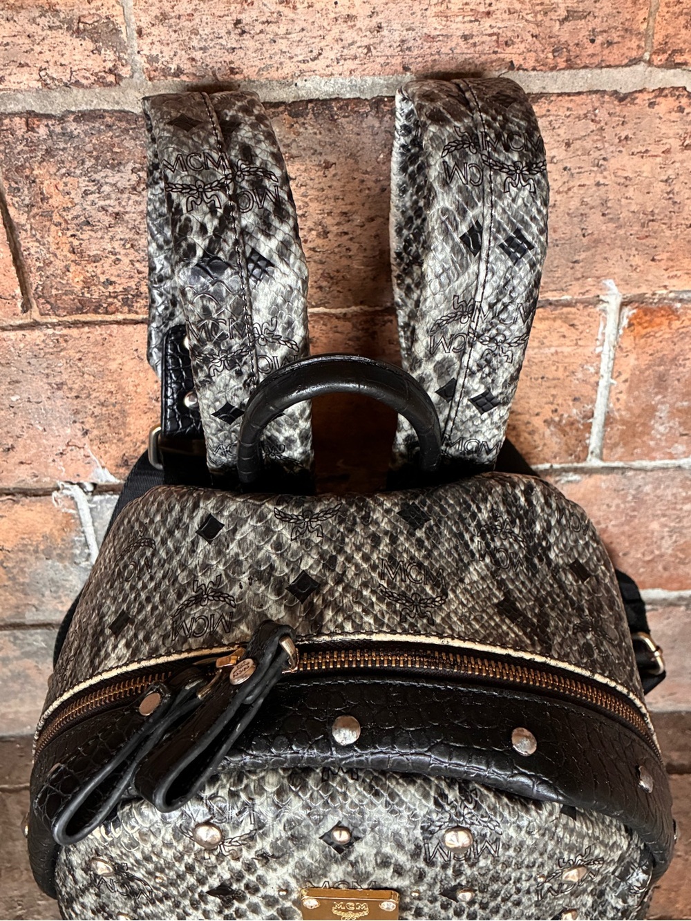 🏴☠️ MCM Stark Python Print backpack Ltd Edition black python and gray w studs - Picture 6 of 17